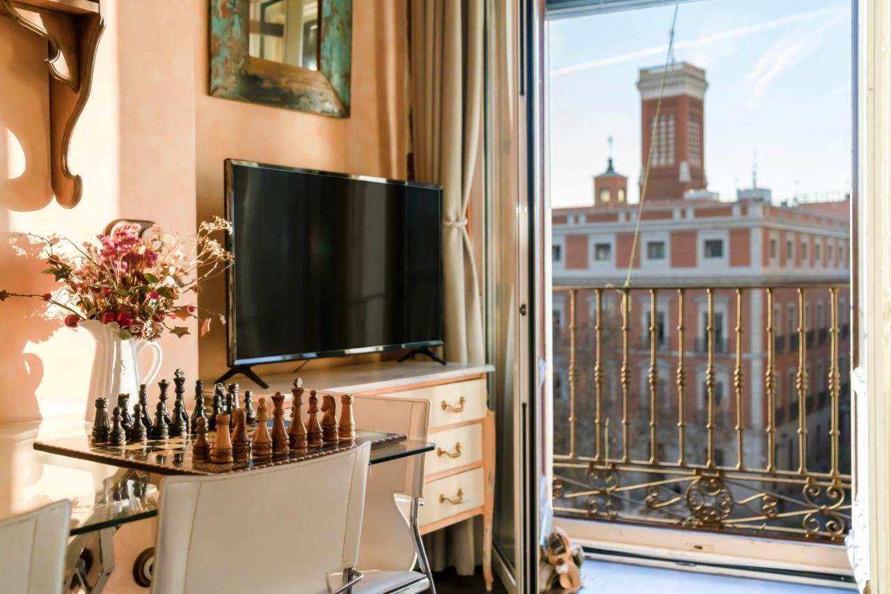 1851: Exceptional 19Th Century Studio In Madrid Bagian luar foto