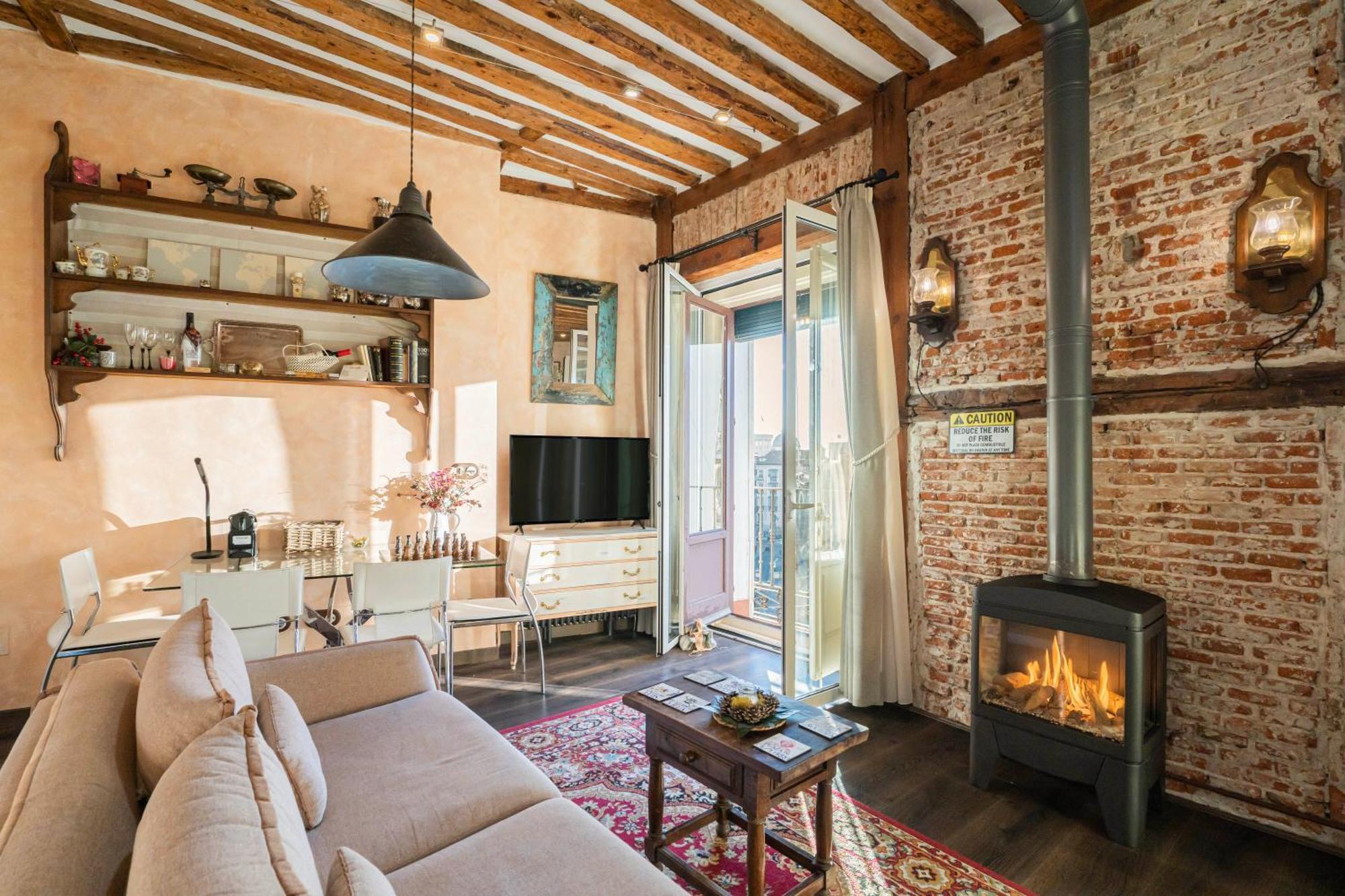 1851: Exceptional 19Th Century Studio In Madrid Bagian luar foto